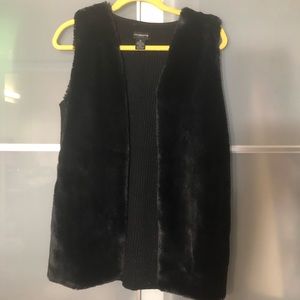 Liz Claiborne faux fur vest
